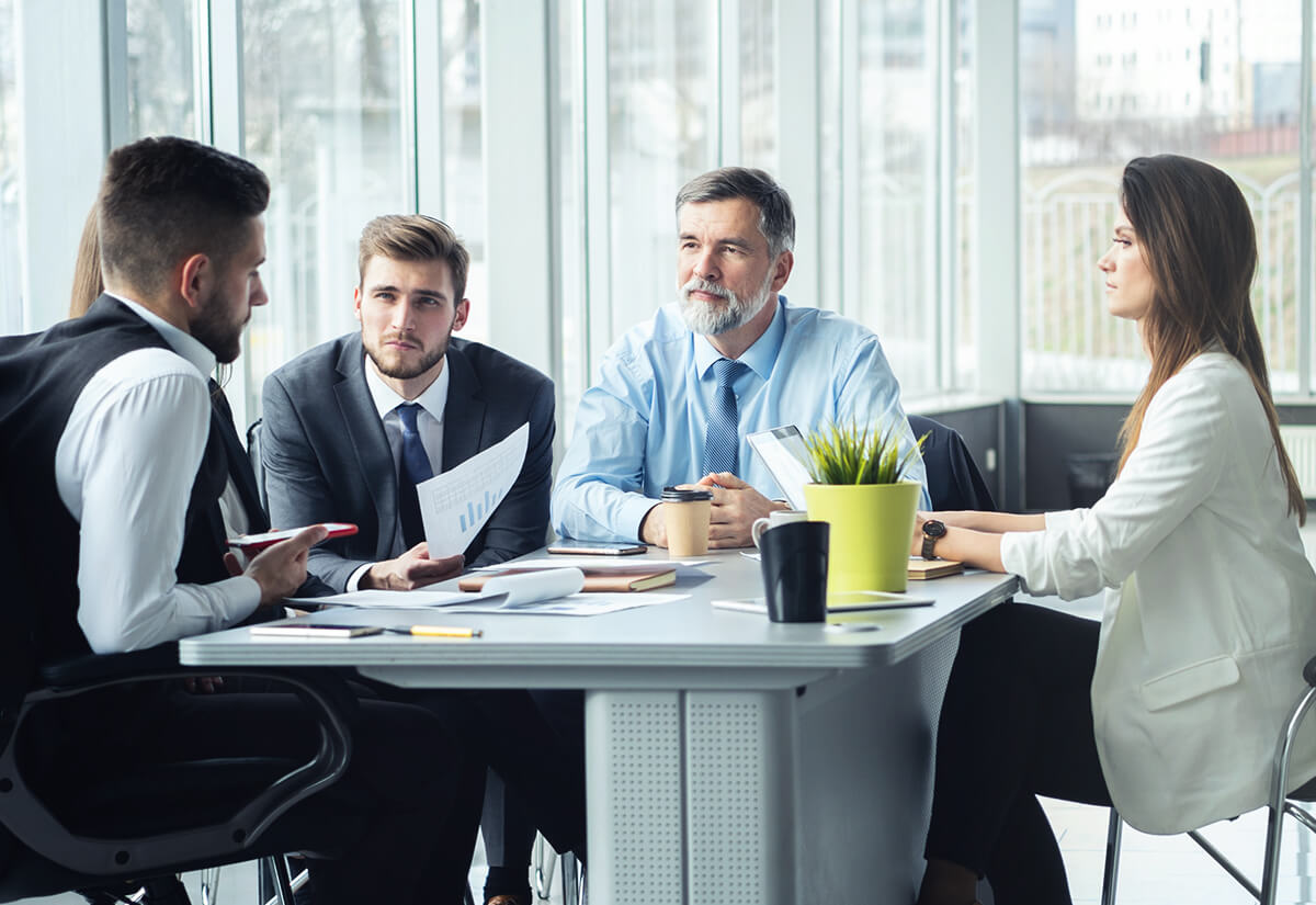 rsc_mitigate-compliance-risk-finance_v1